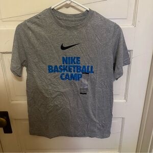 NWT Boys Nike Basketball Camps Short Sleeve Shooter T-Shirt Carbon Heather Large